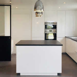 ArchiStructure: votre architecte pour la rénovation d'appartement à Paris ou en France. Rénovation de style moderne. Style épuré et classe. Choix des matériaux et des accessoires. Réalisation de plans, de maquettes numériques, 3D. Décoration et choix du mobilier. Réalisation de meuble sur mesure. Réalisation aménagment de salle de bain. 
